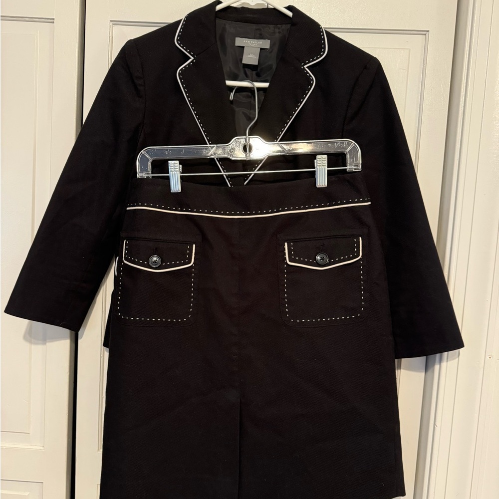 Ann Taylor Black Petite Blazer - Size 6P